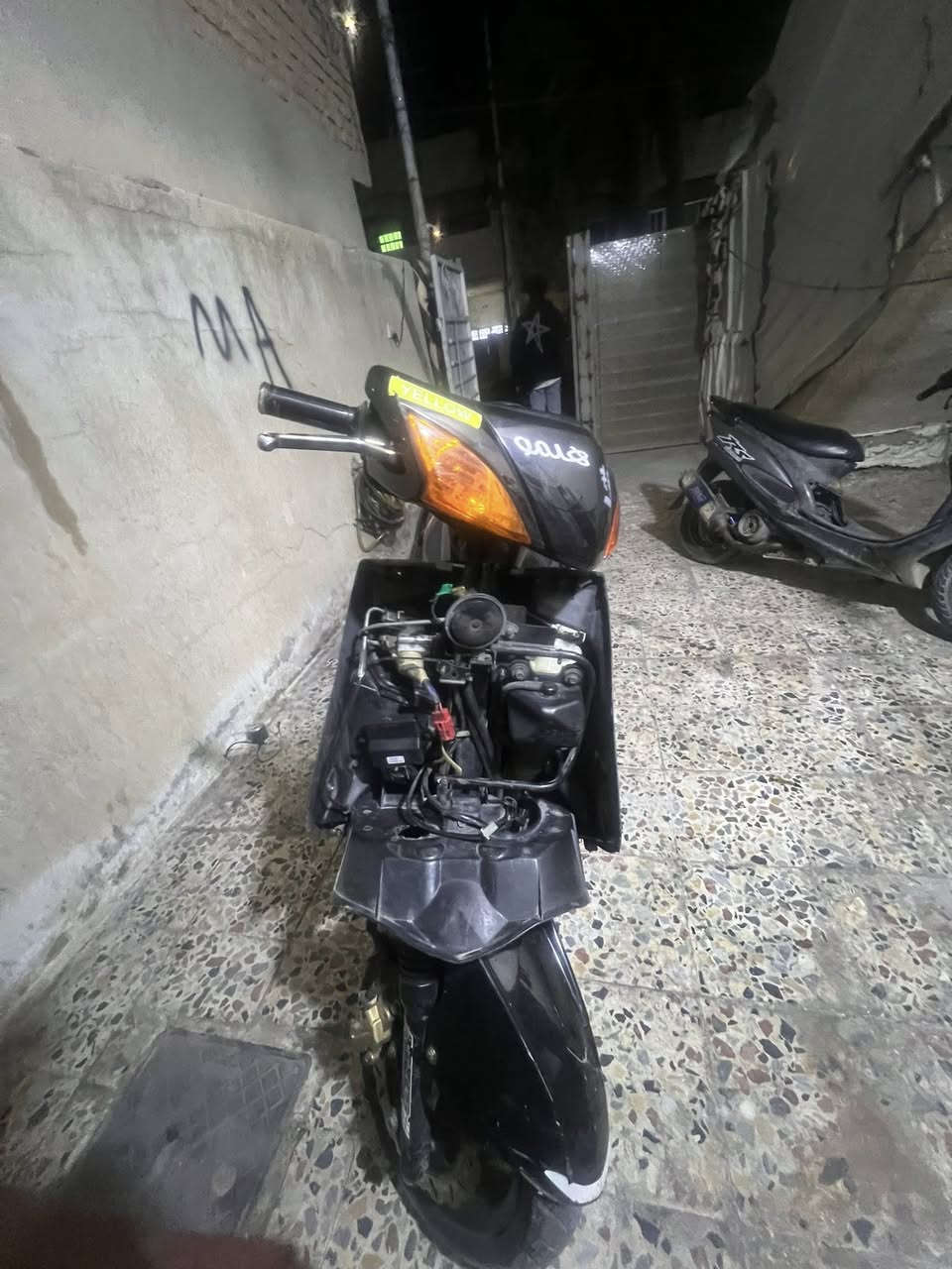 سلام عليكم تره دراجه نضيفه بـَسہ يحتاجله فيتبام وزنو بـَسہ وكفر مالته  موجود  سعره 650وبيه مجال  مكاني بغداد غزاليه.وهاذ رقمي***********
