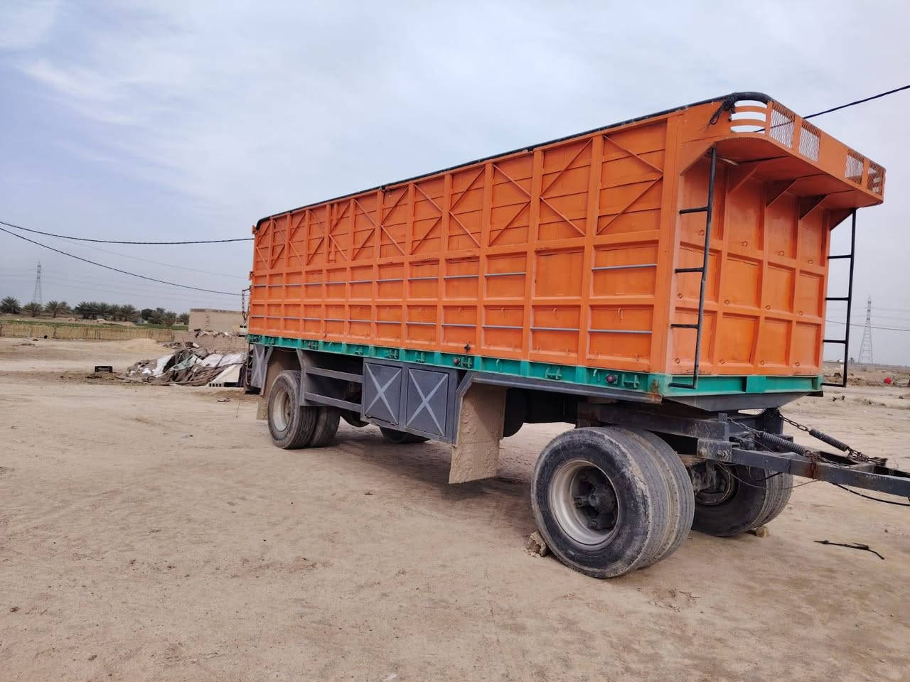 دناكير سكانيه حديث طول سبعه وربع  تخم تاير بريك كهرباءيات جاهزه***********
