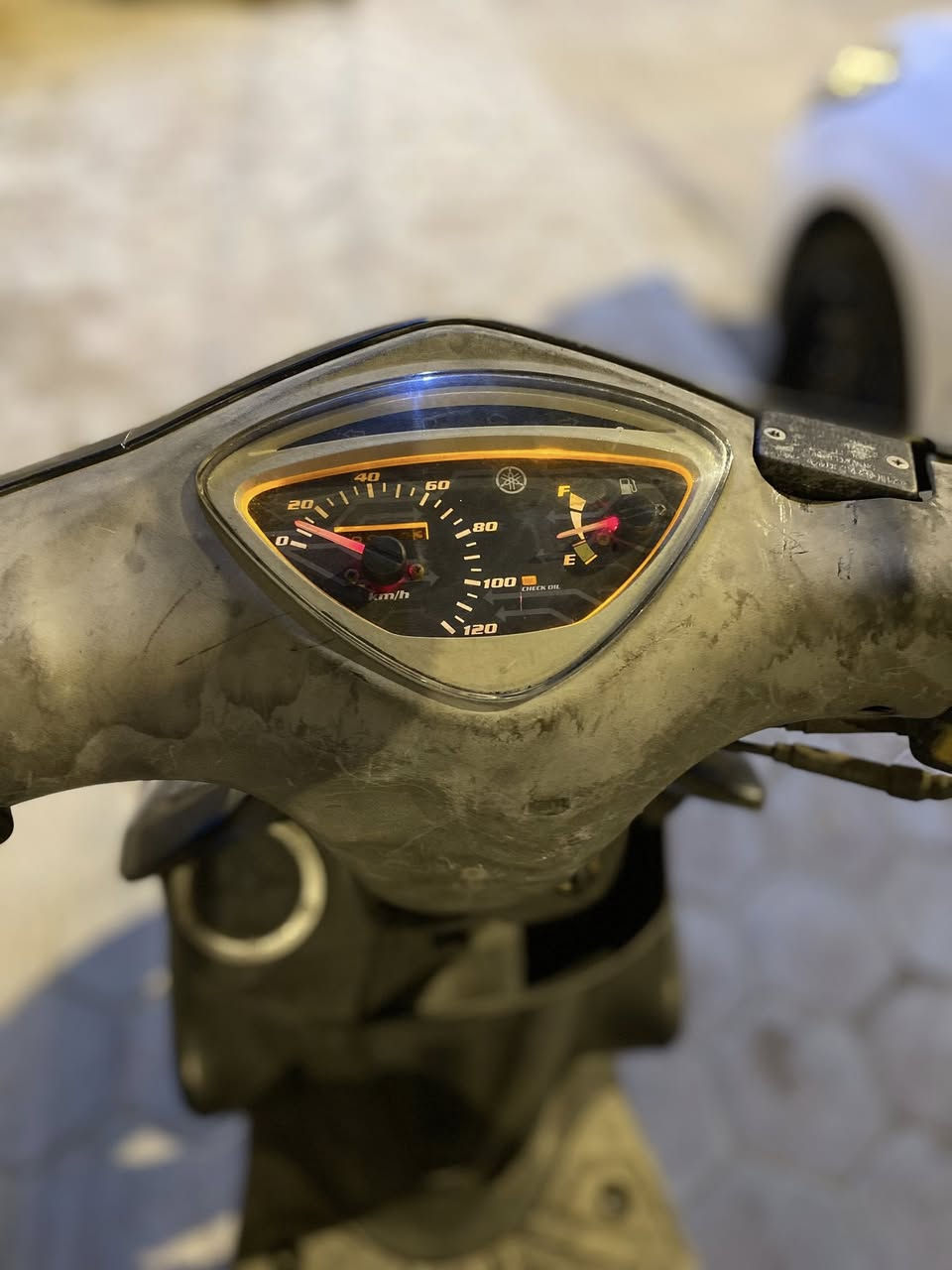 ماكس مضلع نوزل موديل 2007
مكفوله كفاله عامه 
كفرات كلها مختمه 
مكينه ما مفتوحه 
كهربائيات كلها شغاله 
دراجه مال حاويه توه نازله
مكاني البصره الكزيزه 
***********
