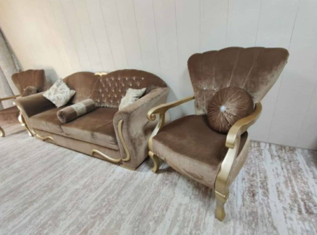 تاقم قەنەفەی کلاسیکی تورکی عەسڵی
٦٥٠ ھەزار و معامەلە لەسلێمانیە 
***********
