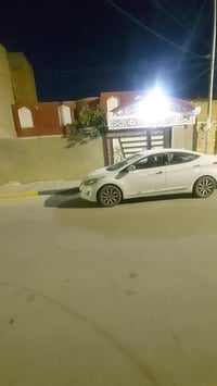 الشهداء • ٢٠٠م • كراج وحديقة