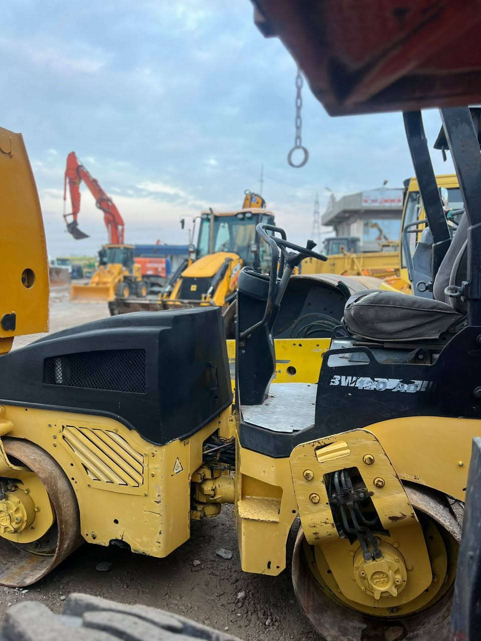 سلام عليكم حادلة بوماك موديل 2005 نضيف رقم و تحويل بشرط شغال اي عيب مابيه


**إذا كنت صاحب هذا الإعلان وتريد حذفه لأي سبب، رجاءا أرسل رسالة إلى الدعم الفني**