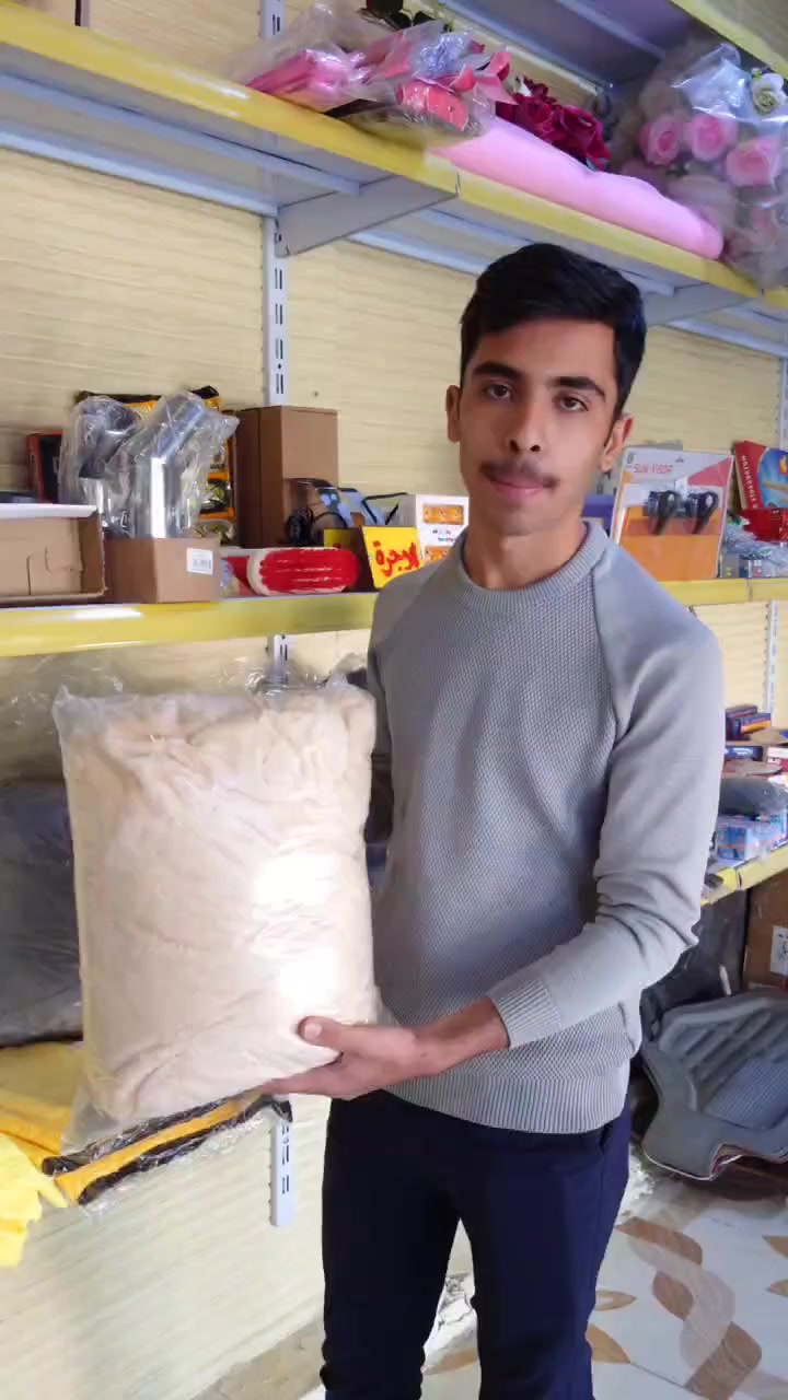 عرض خاص الى اتحاد تكسي كركوك بل فرو الارنب يدللون 
فرو الارنب متوفر بل اربع الوان سعرة 
18,000 مع شد كعدة بلادي ضمان عمل 
عنوان كركوك حي الواسطي مجاور حسينية الامام جعفر الصادق مقابل حلويات نخيل للتواصل والاستفسار 
*********** حياكم الله
