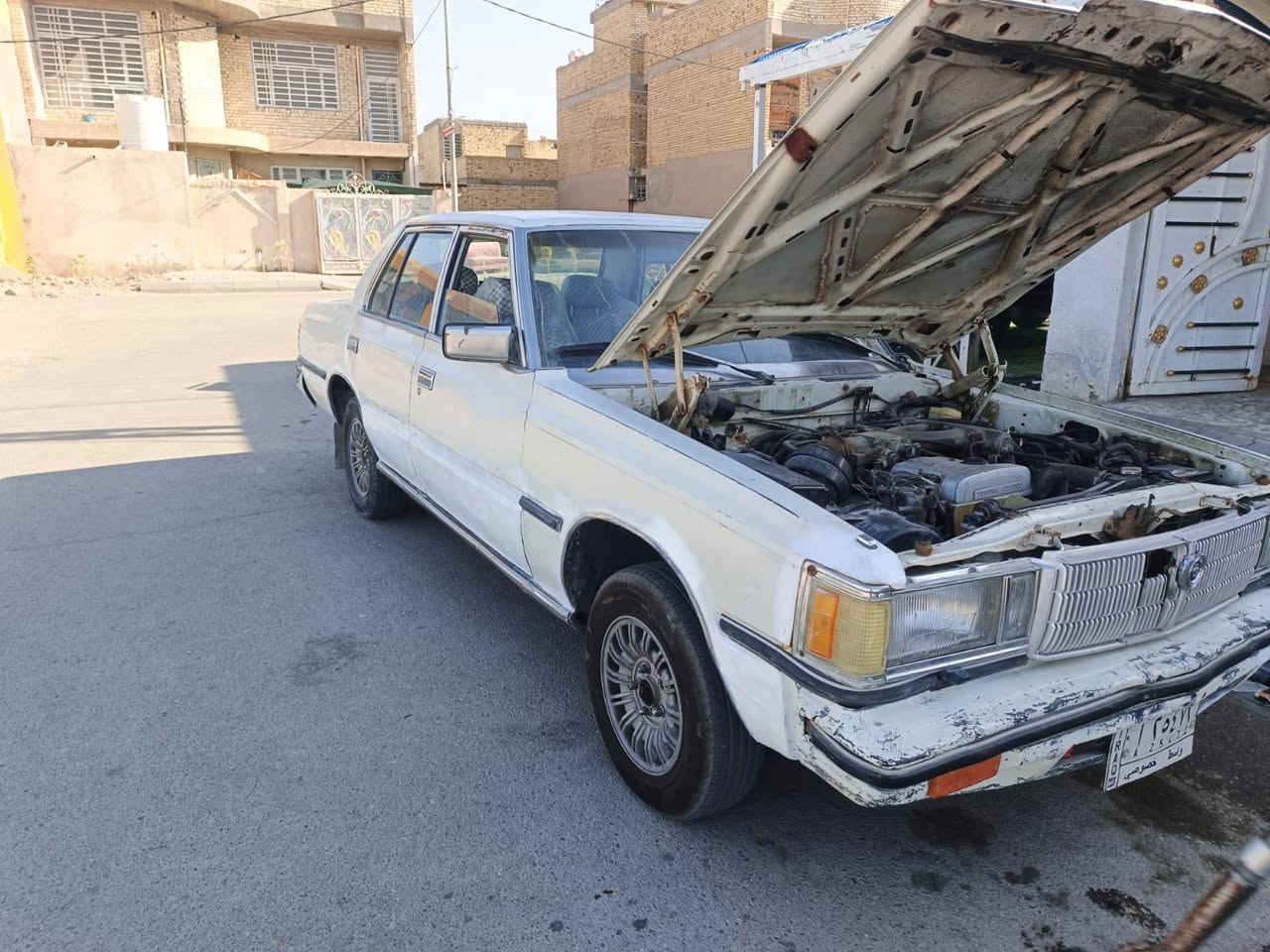 السلام عليكم سوبر موديل ١٩٨٢ رقم واسط شرط تحويل محرك الي بيها بطه سياره بلاديه من ناحيه الكشر بس البوب معمرات مكانه الكوت سعر ٢٥ وبيها مجال عليها غرامه ٣٥٠ تنكص من سعرها اي تفاصيل ***********
