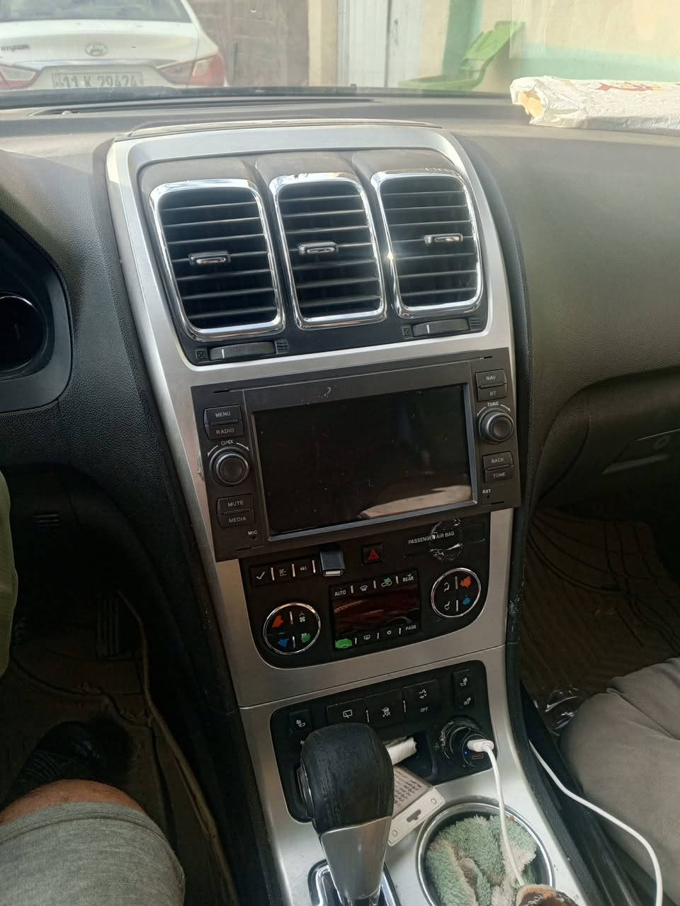 جمسي اكاديا 11رقم اربيل تريد وكاله او مداور جاهزه من كهربائيات وكير ومحرك وحداديه تبريد وتتفئه شغال سبعه راكب سياحي المكان كربلاء المقدسه الحسينيه العطيشي قرب مستشفى الحسينيه العام السعر110 وبيه مجال رقم*********** بيع او مراوس بعاليه أو صالون جاهزه
