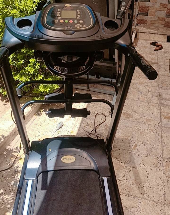 جهاز جري استخدام منزلي نضيف جدا وزن يتحمل ١٤٠كيلو بي حزام تكسير شحوم تدليك جسم كامل موصفات مبي ثري سماعات بلوتوث العنوان بغداد السعر ٢٠٠ 
0770541545


**إذا كنت صاحب هذا الإعلان وتريد حذفه لأي سبب، رجاءا أرسل رسالة إلى الدعم الفني**