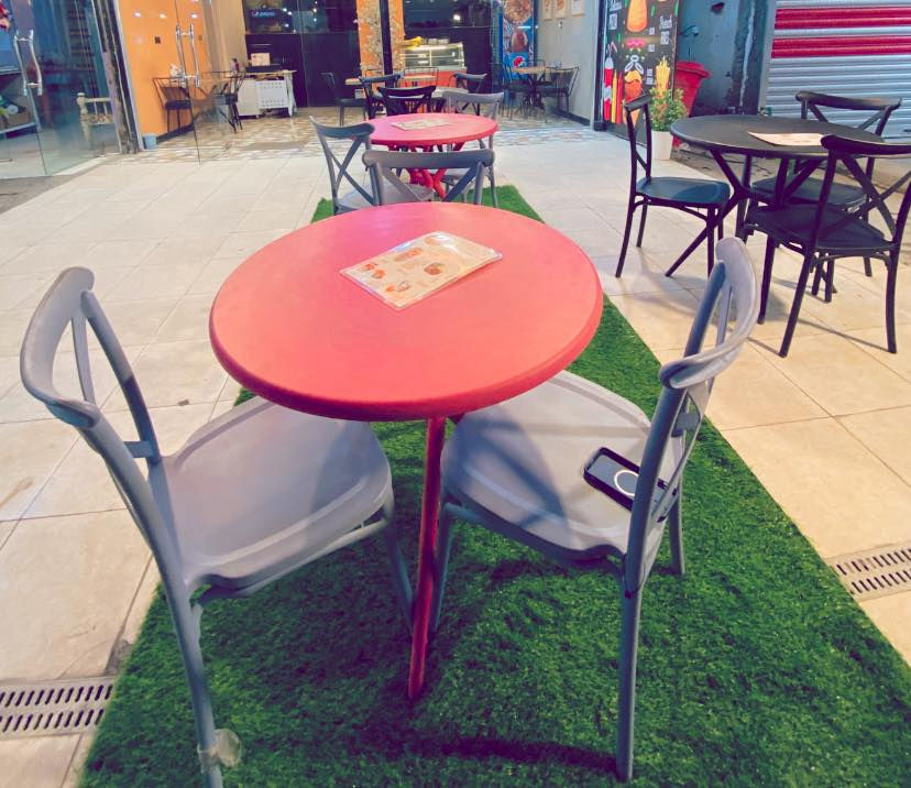 ميوزه وكراسي للبيع
بلاستك ٤ وخشب عدد ٣مع ١٣كرسي ب٤٠٠
البياع ☎️***********
