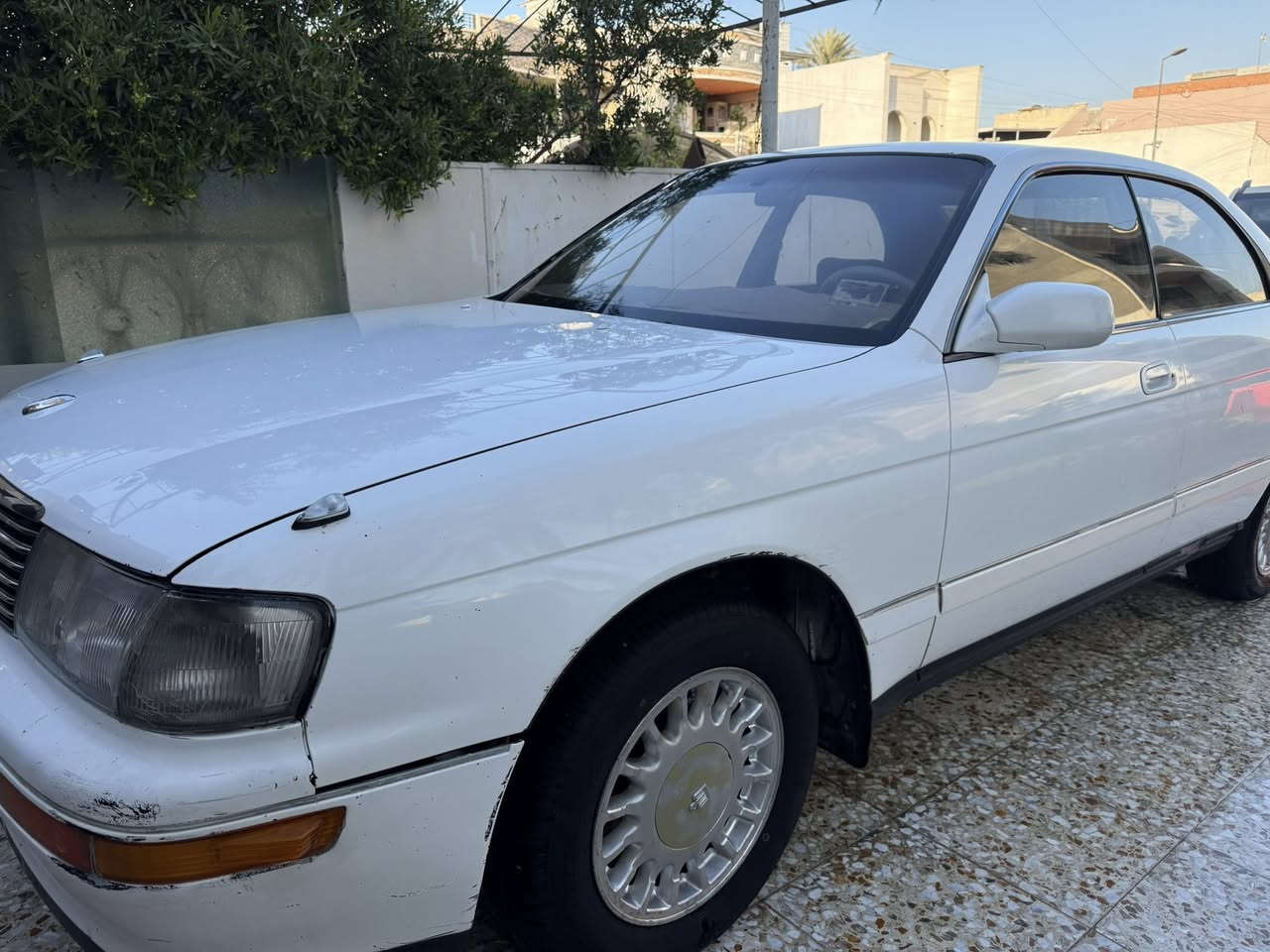 السلام عليكم كراون بطه١٩٩٢رقم دولي بسمي أنبار تحويل وين ميعجبك السياره نظيفه جداً داخل جديد مقفوله من العيب والكص السعر ٥٨ورقه وبيها مجال بسيط العنوان بغداد اليرموك واي استفسار هذا رقمي ***********
