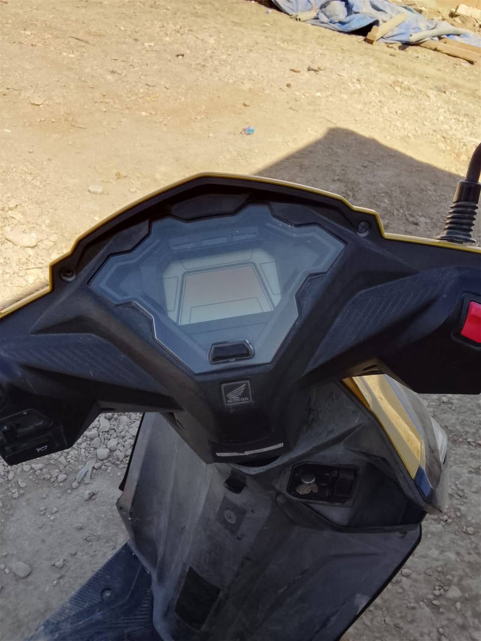 سلام عليكم دراجه نوع هونده BTX موديل٢٠٢٢ محرك ١١٠CC حله حي العسكر *********** رقم صاحب الدراجه  مكلف بل نشر
