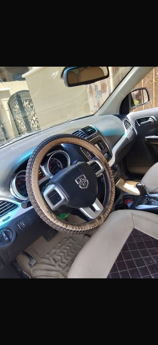 دوج الموديل 2019 السياره 7 راكب ماشيه 40 ميل وصور الحادث مرفقه 
اني مكلف بلنشر هذا رقم صاحب السياره اتصلوا مباشر
***********
