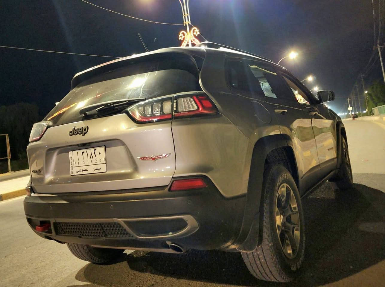 للبيع جيب بزون تريل هوك
***********
