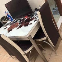 ميز طعام • ٥كراسي هدية • تحتاج ضبط