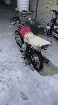 يراني البيع رقم وسنويه مديل ربع وعشرين بلاد دراجه مو تعمير غراضهه موجو...