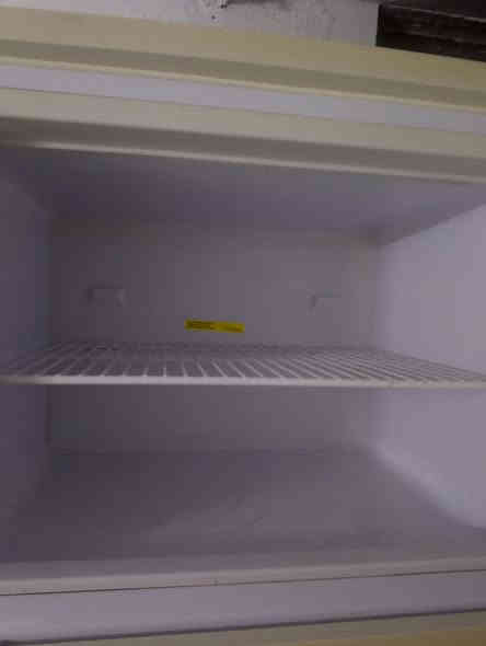 سلام عليكم غراض كل شلع للبيع شغال بيع سريع مستعجل سعره كلهن قفله 210الف ***********
