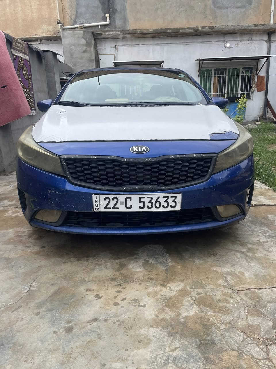 سلام عليكم
كيا فورتي مديل 17 نضافه فول 
ماشيه160
رقم اربيل 
مكاني صلاح الدين 
حادث السياره قطعتين  جاملغ وشوية براس البنيد فقط بدون دواخل و شواصي
السعر 115 وبيه مجال قليل
رقم /***********
 اوتساب
