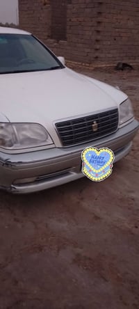 تويوتا كراون • ماشيه ١٢٠٠٠٠ • كشنات كهربائية