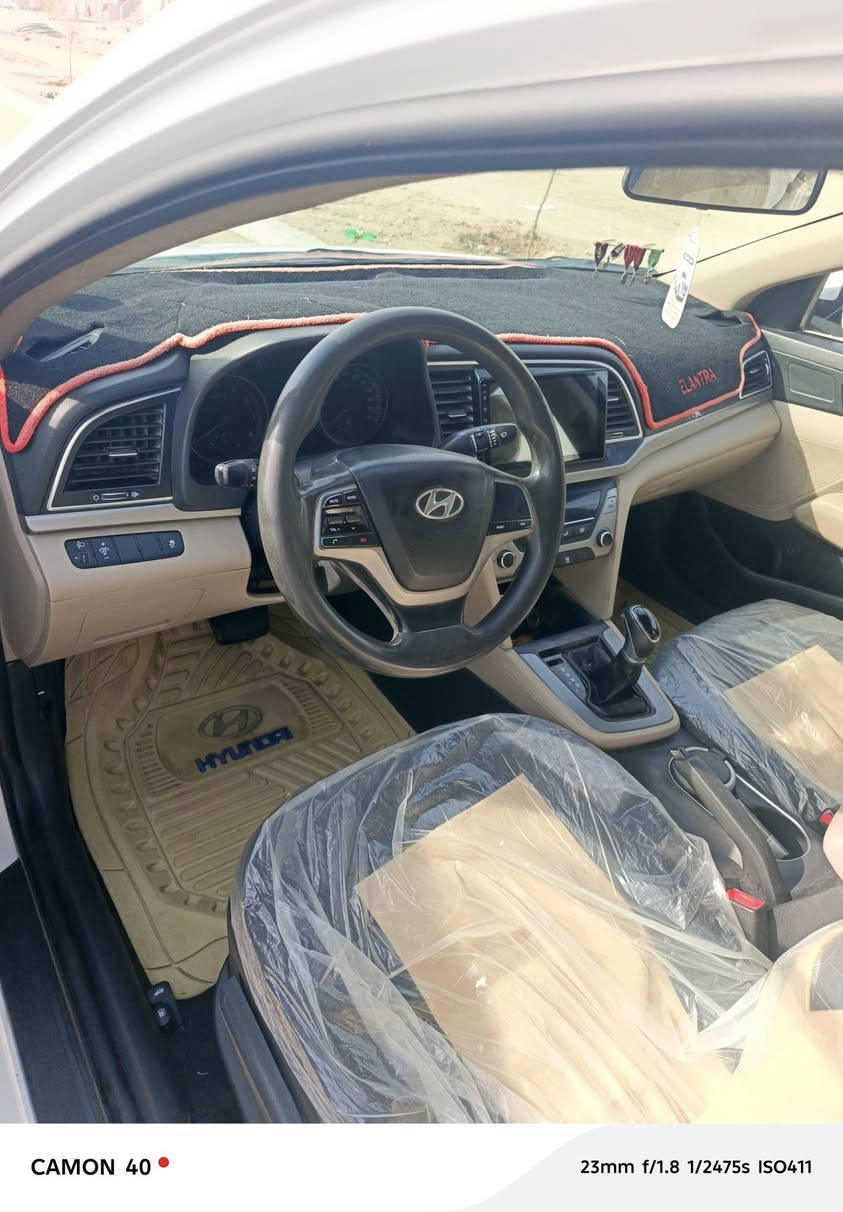 السلام عليكم خوان النتراه البيع ٢٠١٧ خليجي مكينه ٢٠٠٠ دوش غطعتين تبديل القد وبنيد باقي كفاله حداد تخم تاير تبريد جديد    سعر ١٢٥ مكان البصره الزبير و بيا مجال ***********
