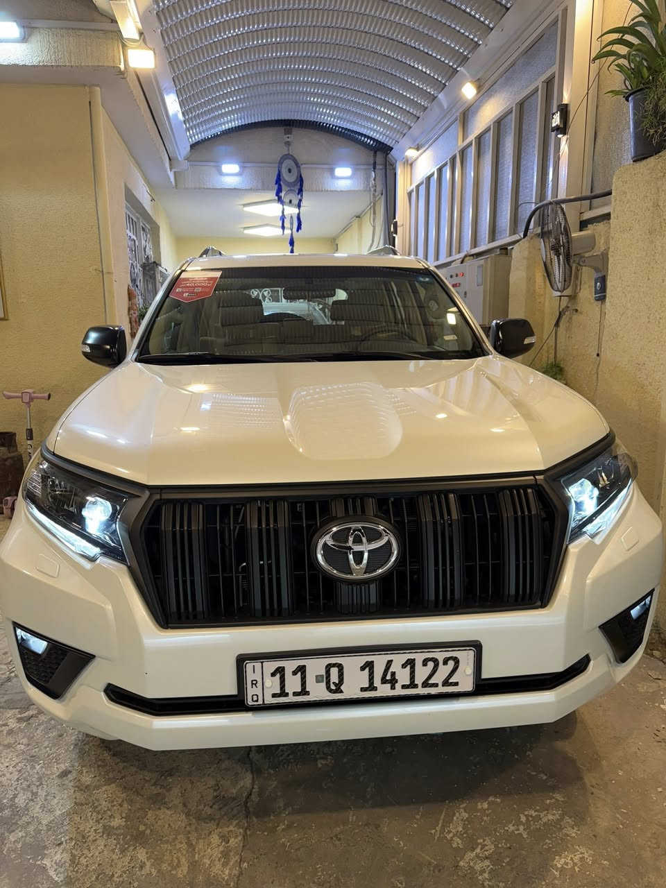 السلام عليكم ورحمة الله وبركاته
تويوتا لاند كروز برادو موديل ٢٠٢٣ TXL 
السياره ماشيه ٥٠٠٠ الاف كيلو منر  قابل للزياده 
السياره بعدها زيرو بوضعيه الشركه و بعده ضمانها موجود 
السياره مكفوله من  كلشي والسياره mid night 
للاستفسار ***********
