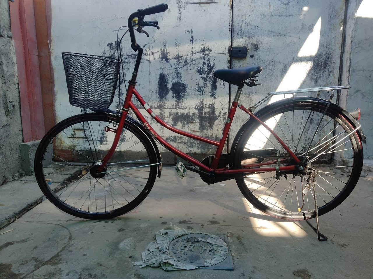 سلام عليكم بايسكل بناتي ياباني نضيف ما بي نقص💯
البريكات يشتغلن 🤩 مكاني بغداد حي العامل حجم. 26

السعر 80 أوبي مجال للطيبين 🌟 ***********
