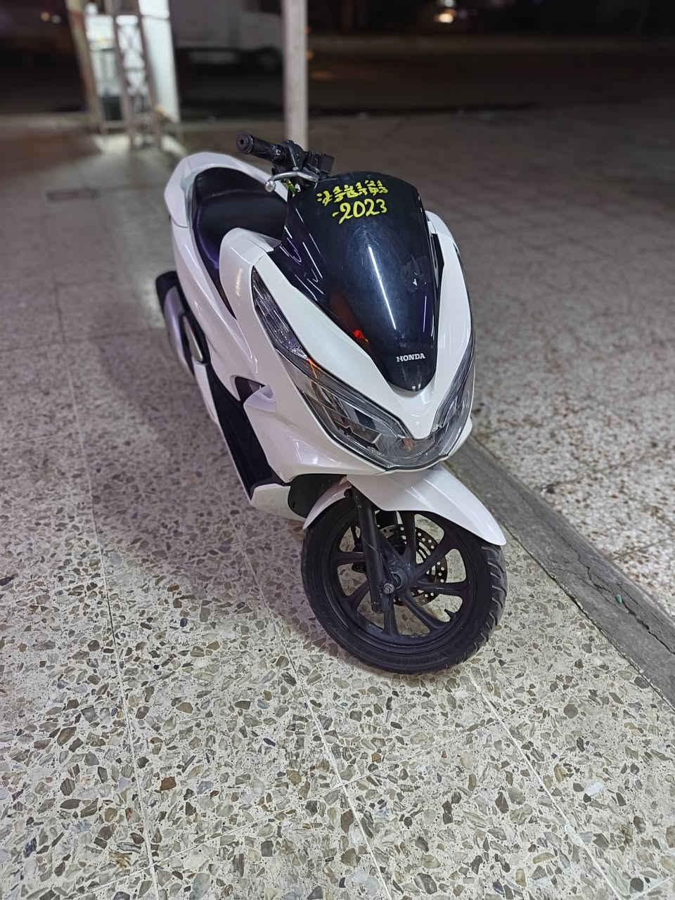 سلام عليكم دراجه بي سي إكس جيل الثالث الون ابيض صدفي اتراي رمبه
مكينه اكلاجات كفاله عامه وارد كوري استيرن اربع قطع 
بغداد حي النصر الاستفسار ***********
