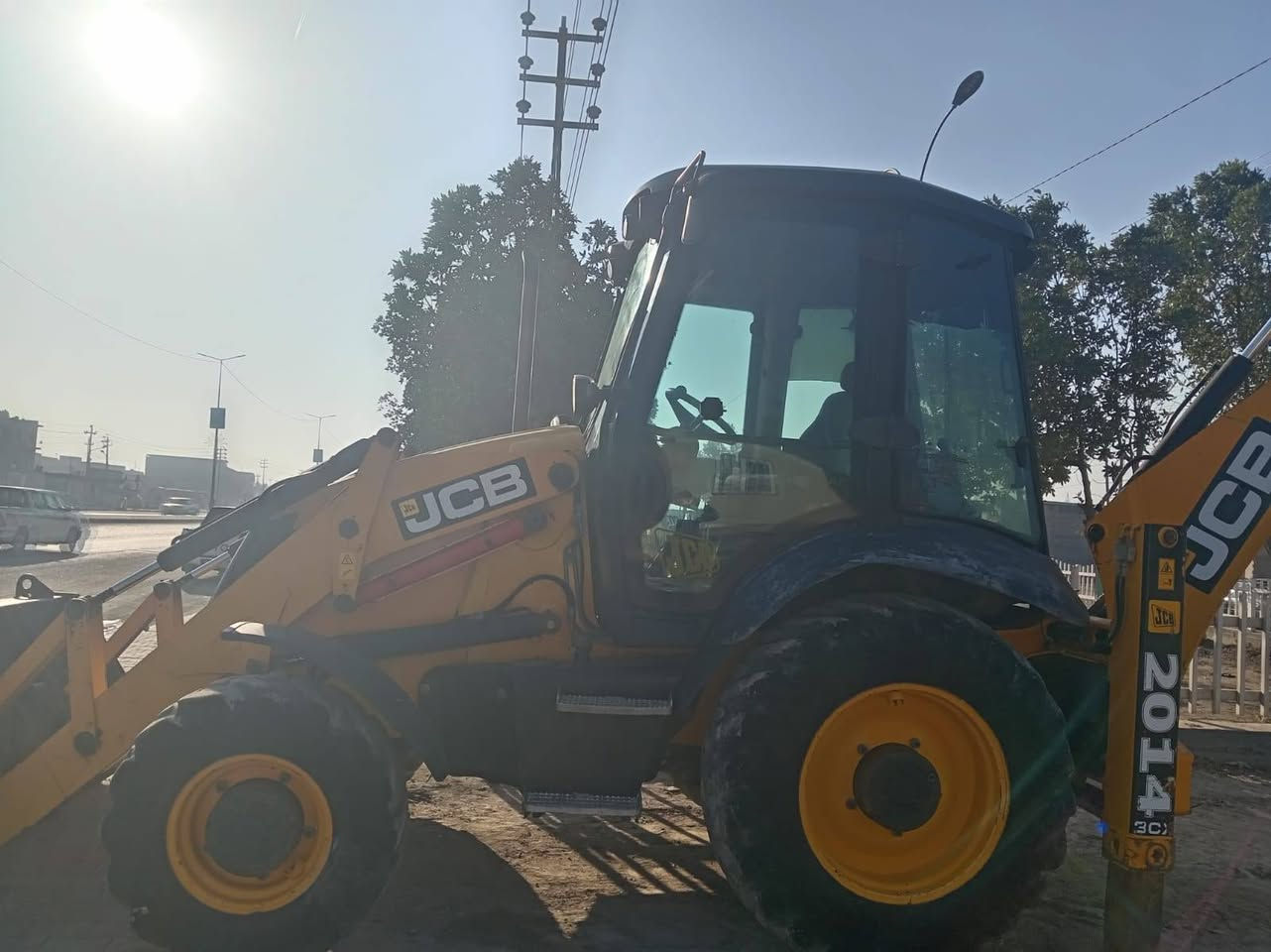 جي سي بي مديل 2014 جاهز الشغل رقم وسنويه اربيل بسم المالك  المكان البصره الدير والسعر خاص ***********
