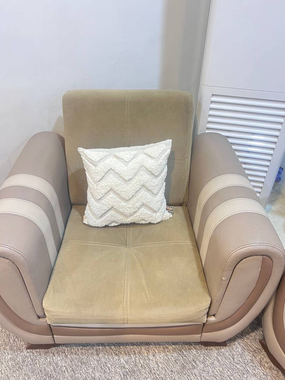 للبيع


**إذا كنت صاحب هذا الإعلان وتريد حذفه لأي سبب، رجاءا أرسل رسالة إلى الدعم الفني**