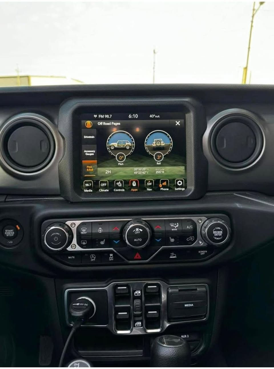 jeep wrangler 2023 Sport
4 turbo
لون مميز برتقالي 
حادث كلش بسيط بيهه شبرين صبغ فقط
مرقم سليمانية شرط تحويل 
ماشية ٧ الف 
***********
سعر 280 بي مجال
مكان سليمانية
