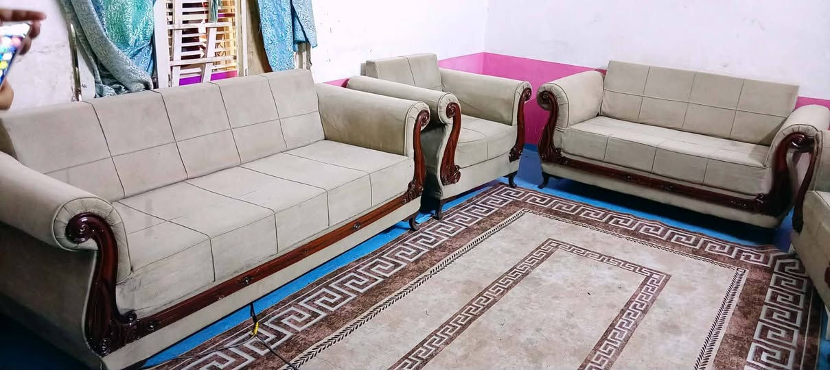 تخم 10 مقاعد تسكام نضيف المكان كربلاء السعر 190 لاستفسار ***********

