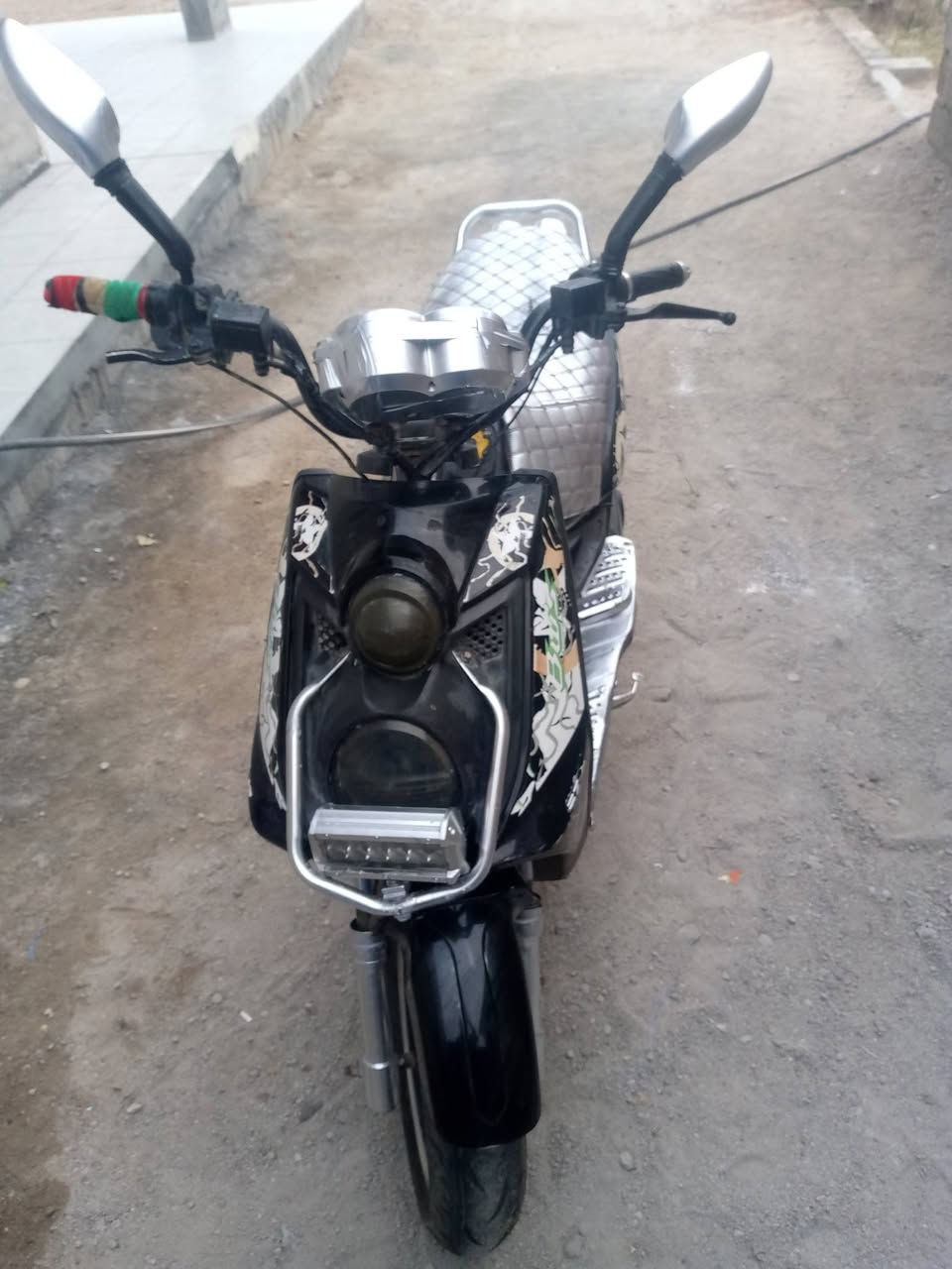 لبيع موطور سكنس 6بطاريات سعر 550 كلشي شقال ***********
