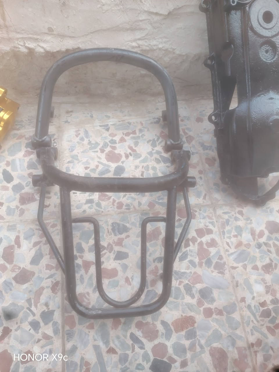 السلام عليكم غراض كله اصليه ماركه مكاني بغداد توصيل موجود ***********
