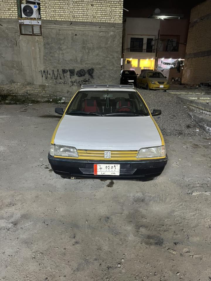 بيجو للبيع موديل 2009  سيارة شغاله تبريد حدادية بس شويه المحرك بس خيط تبخير  السيارة

نظيفة رايدها ب15 ورقه وعليها غرامات وهيئة 5 أوراق مكاني بغداد الكاظمية الطي 

***********
