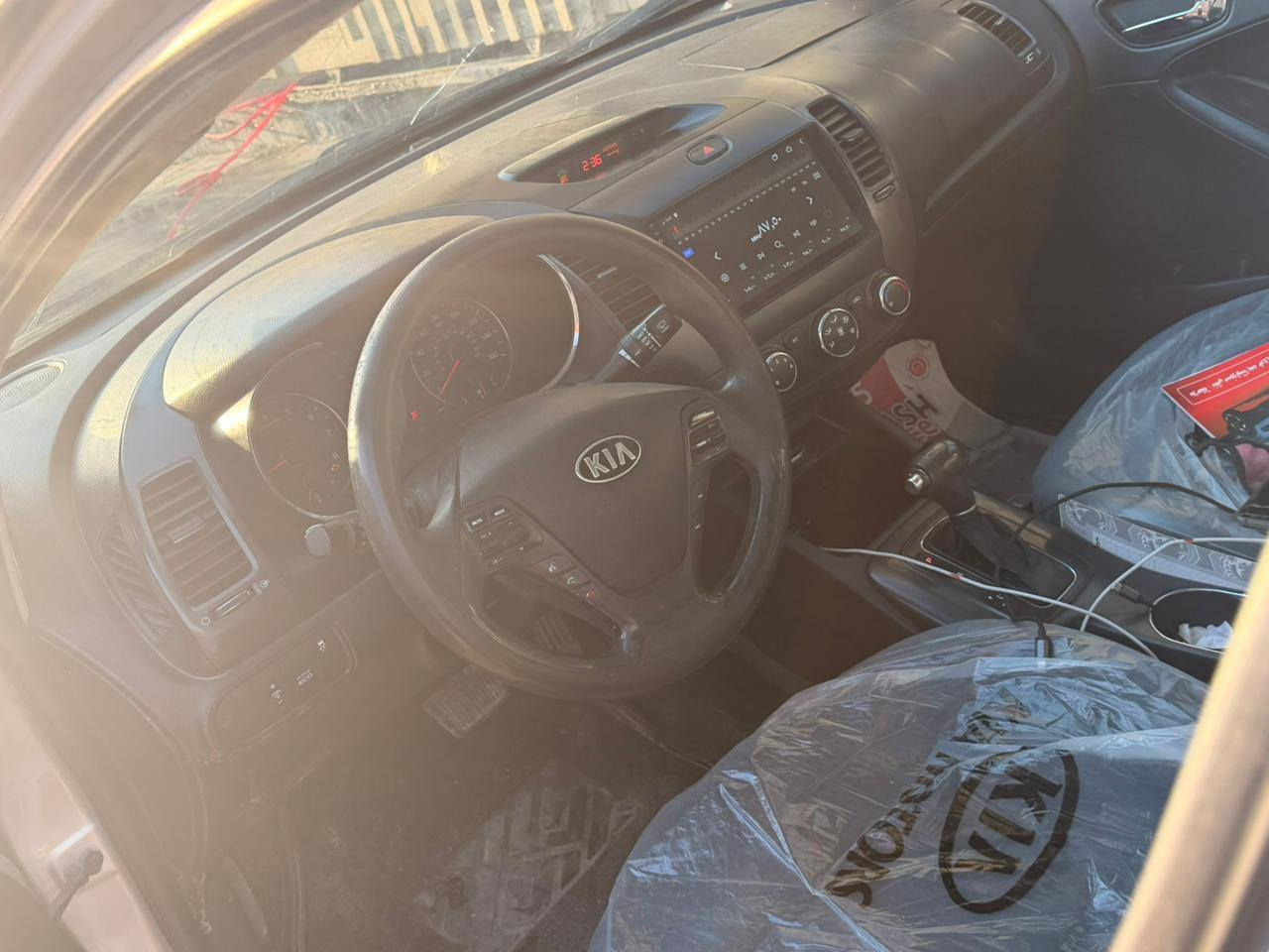 فورتي 2015امريكي مكينه 2000دوش تخم تاير صدر كير مكينه كفاله سياره جديده ومال جناي حادثها خشم الجاملغ وشويه من البنيد مبدلات وبيها كلير من امريكه بالصفاح بدون دواخل سياره اقل الحزام بس اني ابيع احزام سياره جاهزه ومابيها كل نقص السعر 98مكاني بغداد الدوره
***********
***********
