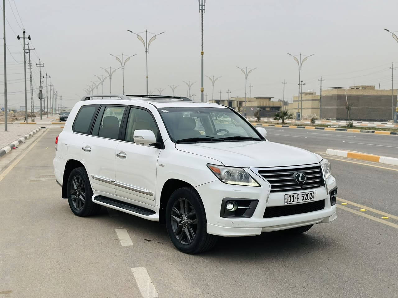 سلام عليكم لكزز موديل 2009
مكفوله كفاله عامه من عده جاملغ صبغ فقط 
رقم بغداد إنكليزي بسمي 
بريم فول موصفات 1/1 داخل بيجي
مرايات شفط 
كشنات كهرباء وتدفئه وتبريد 
شاشه كامره دواره 
جكات تصعد تنزل 
 5 بصمات
حساس خلفي وأمامي  
تخم تاير جديد 
ماشيه 260 حقيقي 
السعر 310وبيه مجال
سياره جديده بوضع وكاله 
مكان سياره كربلاء مقدسه
الاستفسار ***********
