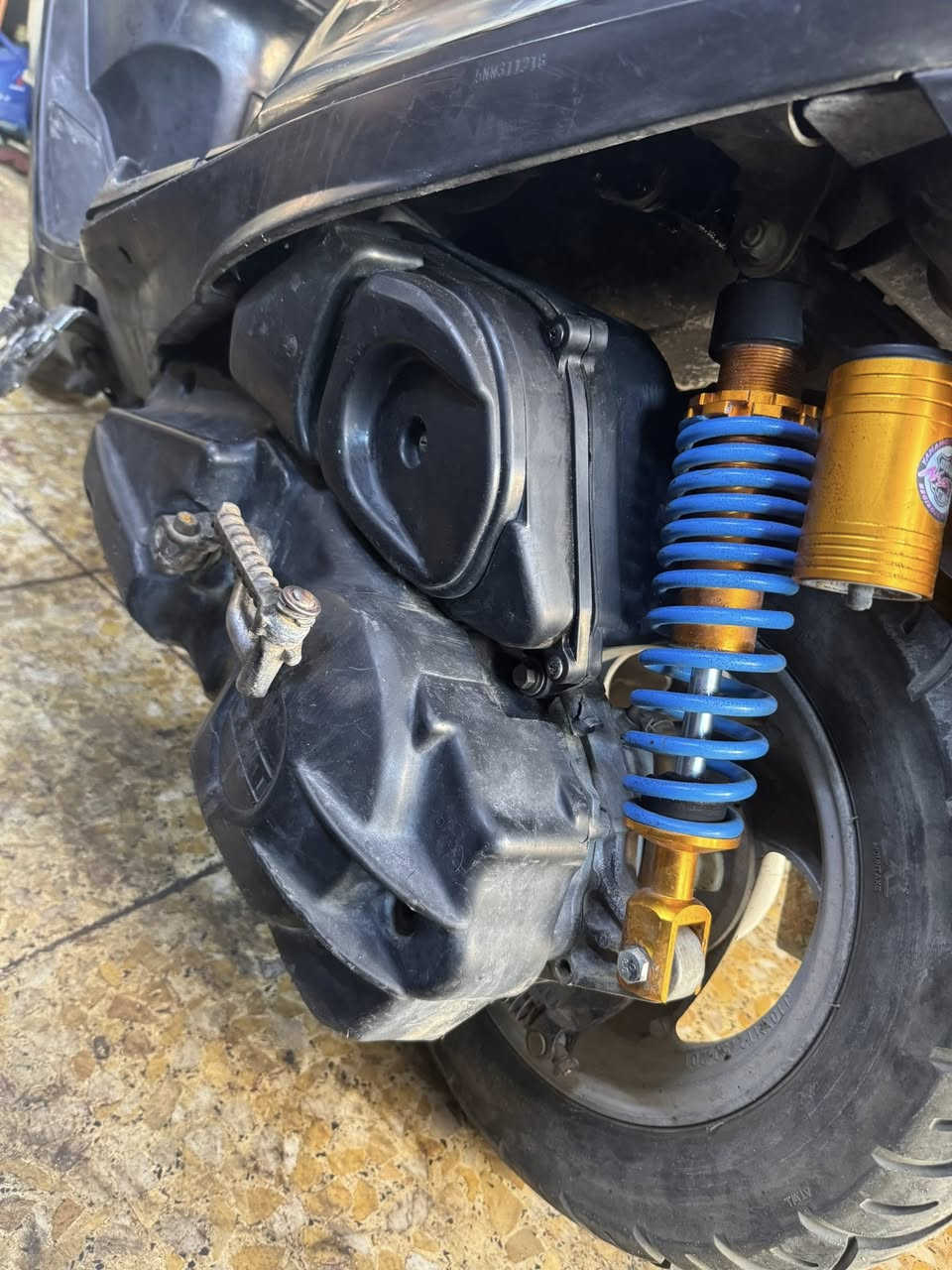 السلام عليكم
للبيع ماكس 140 350الف
نظيفةً سلف هندر كهرباىيات كاملة
بغداد ***********
