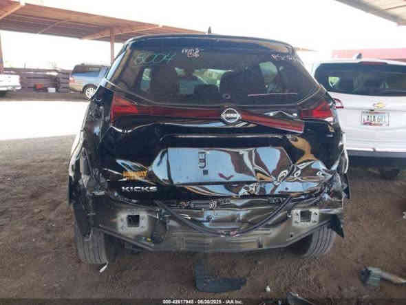 نيسان كيكس موديل 2024 s
اليوم وصلت دبي حادثهة موضح بالصور بسيط 
تشتغل وتمشي 
السعر 95 ورقة مطروحة بدبي 
السعر 102 واصل للبصرة بدون كمرك وبدون تصليح 
للاستفسار ***********
