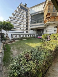 ‏بيت للبيع بمساحة 371 متر ‏حي القاهرة الضباط موقع مميز جدا  ‏البيت بنا...