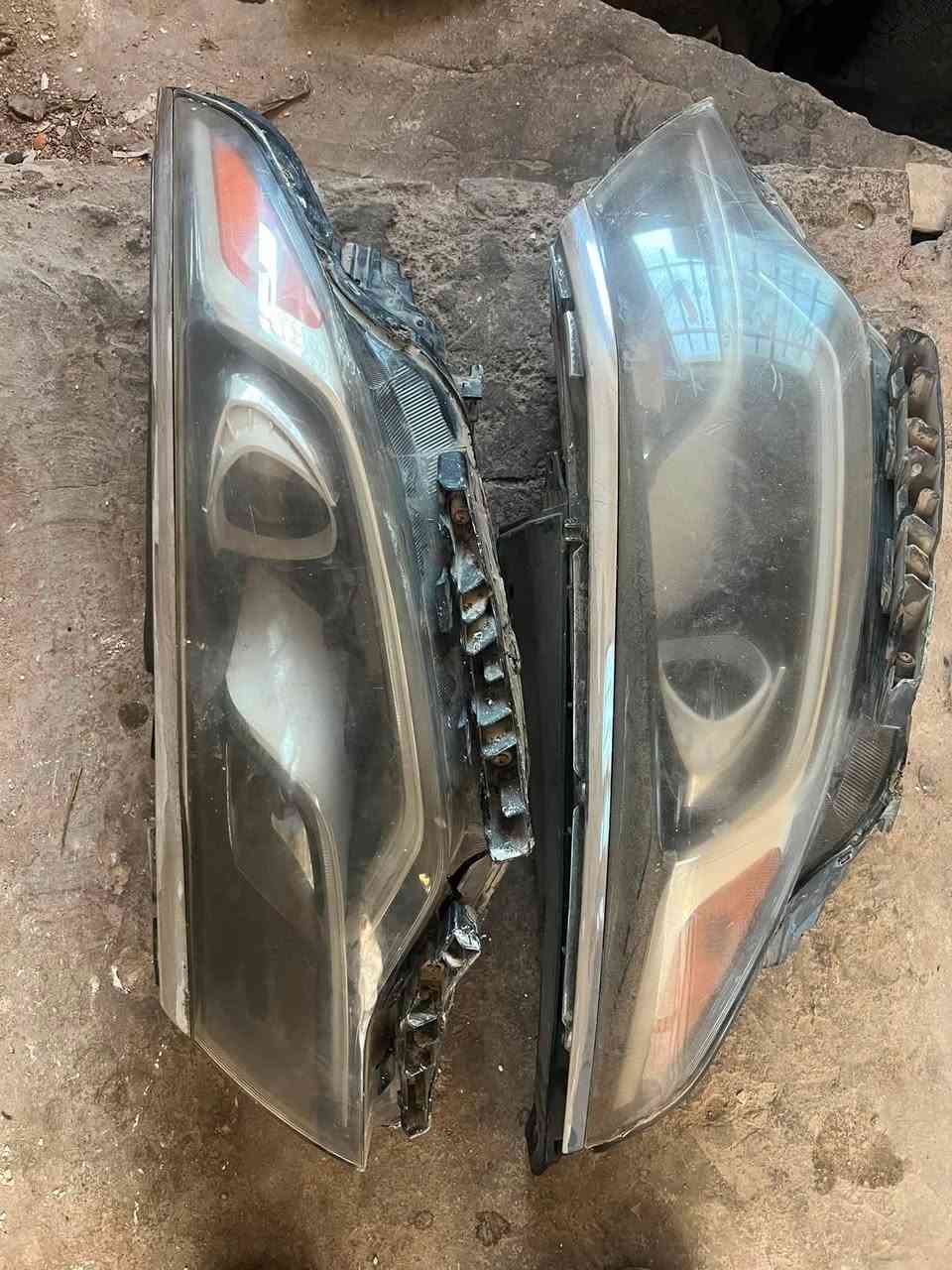 السلام عليكم
شباك اوبتما عد ٢ 

شباك الداعميه الثاني 

مرايه لون ابيض عكس السايق 

لايتات موديل ٢٠ لد عاطل ويراد جام 

قيم وأخذ مكاني بغداد


**إذا كنت صاحب هذا الإعلان وتريد حذفه لأي سبب، رجاءا أرسل رسالة إلى الدعم الفني**