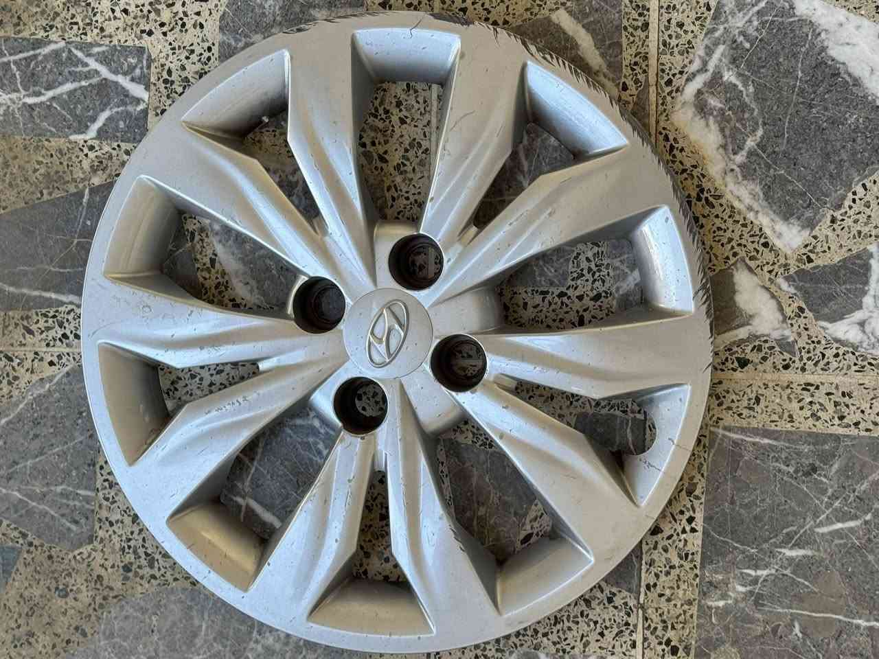 السلام عليكم
كبات اكسنت موديل 19 اصلي عدد ٣ ادفع سعر عجبني ابيعك مكاني موصل ايسر


**إذا كنت صاحب هذا الإعلان وتريد حذفه لأي سبب، رجاءا أرسل رسالة إلى الدعم الفني**