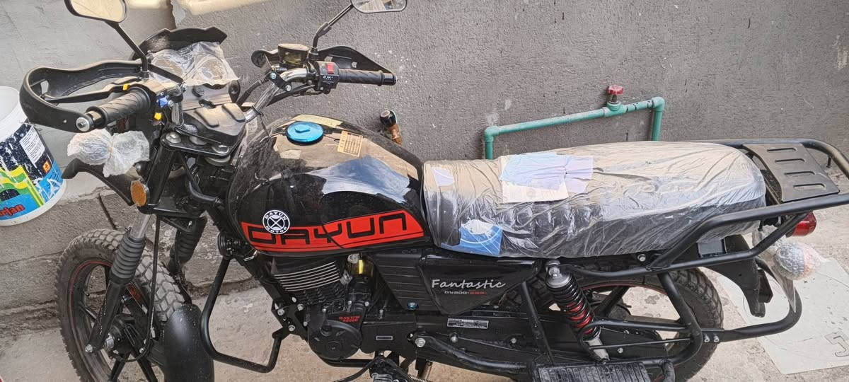 سلام عليكم دايوان جبلي موديل26زيرو مماشيه بصمه حساسات تشغيل عن بعد سويج سجين بعدها  شركه مكلف بنشر مكان بوب الشام ***********
