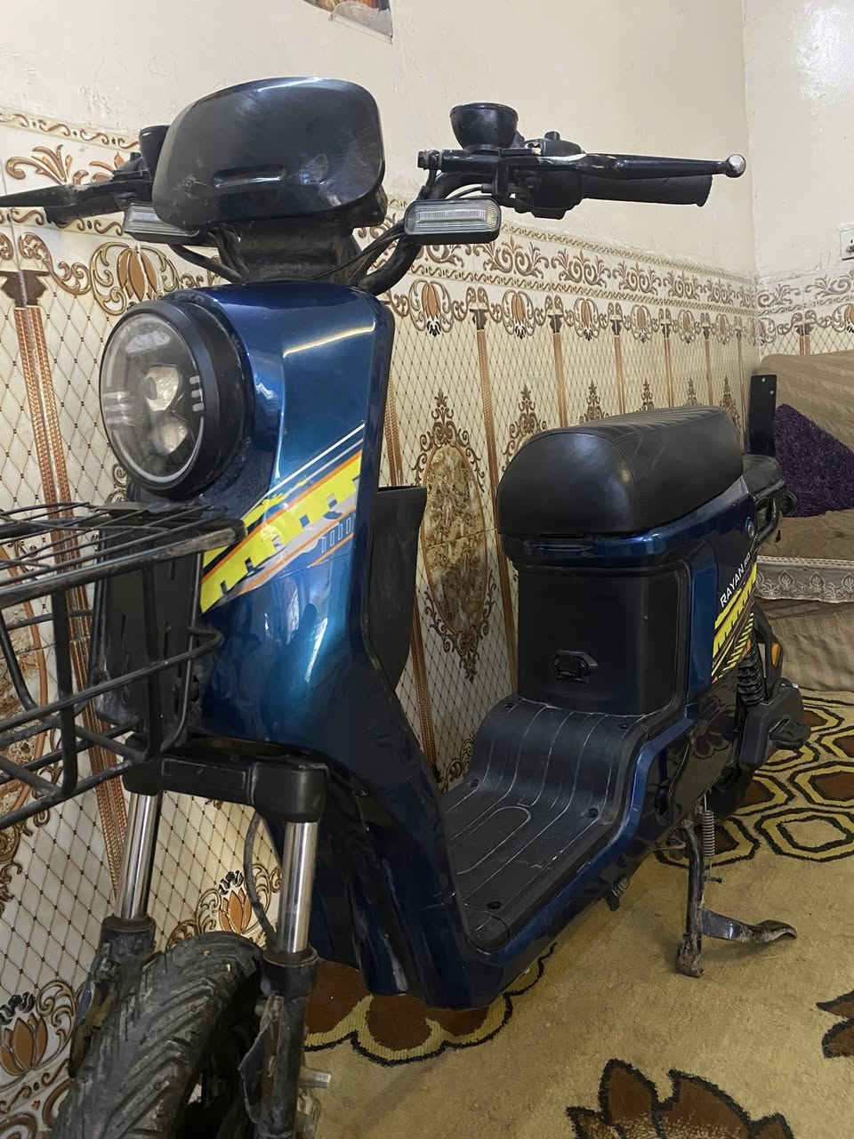 ‏سلام عليكم دراجة شحن النعال 10 مدير 25 ملف 1500 سعر الدراجة 375 وبيها مجال رقم الهاتف￼***********
