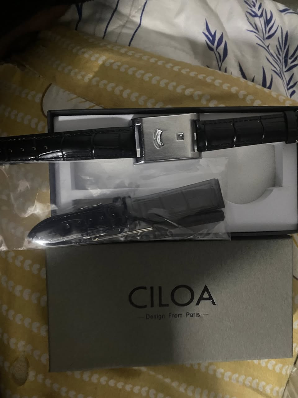 ساعة CILOA الإصدار الباريسي – فن الوقت بلمسة كلاسيكية ⌚✨السعر ٨٥ الف للتواصل خاص


**إذا كنت صاحب هذا الإعلان وتريد حذفه لأي سبب، رجاءا أرسل رسالة إلى الدعم الفني**