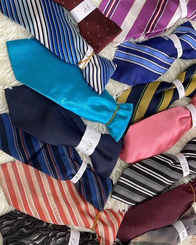 👔✨ أناقة الرجل تبدي من ربطة العنق 👔
أربطة رجالية فخمة
ستايل رسمي وكلاسيك وعصري بنفس الوقت 😎
للمناسبات ✨
للدوام ✨
للعرسان ✨
تفاصيل مرتبة، ألوان راقية، خامة تبين الهيبة من أول نظرة 🔥
إذا تريد تكمل طلتك وتخلي حضورك مختلف…
ربطة العنق الصح تصنع الفرق 👌
نظافة %100

اي قطعة ب 3000 دينار 
سوي سكرين ودزلي على الصفحة👇🏻
عالم الاربطة الرجالية 
 
الكمية محدودة والحجز عالخاص 📩
#ربطات_رجالية #أناقة_رجل #ستايل #موضة_رجالية #اطلالة_رسمية


**إذا كنت صاحب هذا الإعلان وتريد حذفه لأي سبب، رجاءا أرسل رسالة إلى الدعم الفني**