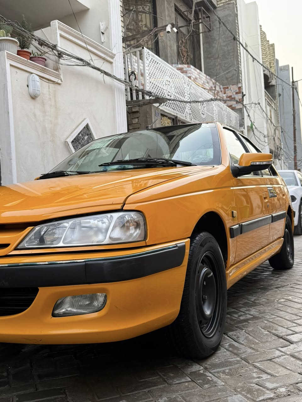 السلام عليكم للبيع بيجو بارص 20 رقم بغداد بسمي 
بيهة منضومة غاز سيارة جديدة خير من اللة 
ملاحضة بيهة بارد بل باب ورة السايق 
المكان مدينة الصدر السعر 67
الرقم ***********
