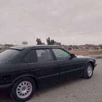 بي ام دبليو ٥٢٥ • موديل ٩١ • رقم اخضر