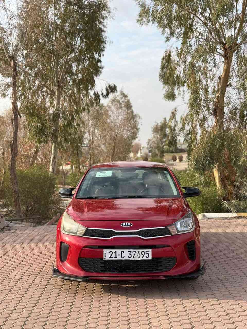 السلام عليكم

كيا ريو موديل ٢٠١٩ السيارة امريكية 
مكينة ١٦٠٠ 
عدد الممشى ٦١ الف وقابل للزيادة 
حادثها  صفحة سكن 
صور الحادث مرفقة بالمنشور 
رقم سليمانية  جديد   
    مواصفاتها 
شاشة ابل كار بلاي 
كامرة خلفية بلادية 
كروز مثبت سرعة 
تحكمات ستيرن 
نظام سبورت 
تبريدها ثلج شرطط دينار واحد متصرف ع تبريدها 
كير ومكينة مكفولات كفالة عامة للأخير 
تخم تايرات جديه
سيارة كاملة من كلشي مامخلي بيهانقص برغي
سيارة عارضها ب 95 وبيها مجال بسيط 
‎للأستفسار الاتصال او على الواتس 
رقم التليفون و عليها واتساب : ***********
