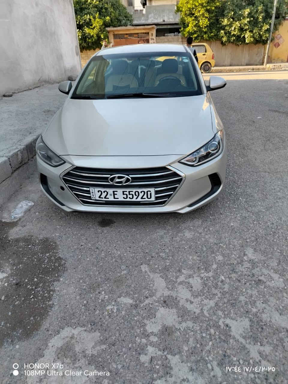 سلام عليكم
الانتره 2017 
وارد أمريكي 
شرط بدون دواخل 
مكينه كير شرط 
تدفئه تبريد شرط 
طخم  تاير جديد 
حداديه جديده 
سنويه وهزه جديد 2030 
كابون بانزين 
سياره جاهزه ماتصرف عليها دينار 
السعر 120 وبيها مجال 
***********
