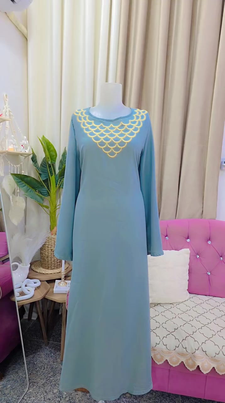 كلابيات شي ان 
سعر القطعه 10
القياسات المتوفره من 40_46


**إذا كنت صاحب هذا الإعلان وتريد حذفه لأي سبب، رجاءا أرسل رسالة إلى الدعم الفني**