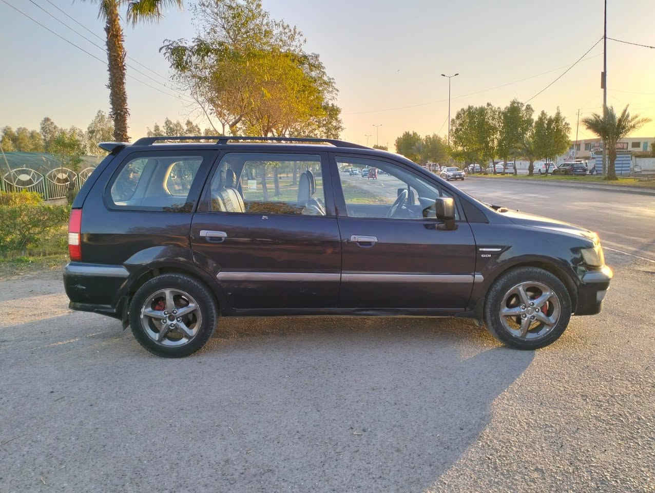 السلام عليكم عندي مسيوبوشي للبيع موديل 1999 رقم اربيل سنوية جديدة باسمي  بيهة قطعتين صبغ مكفولة من الضربة القوية مكينة وكير مكفولات محور ابو الچف تبريد شغال كهربائيات كلها شغالة العنوان بغداد الهاتف *********** مكلف بالنشر
