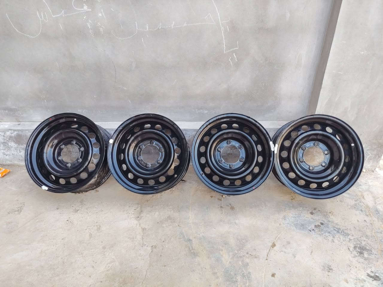 تخم ويل مالت بيكم حجم 17 مع الكبات نضيف حيل مامستخدم ايام قليله مكاني نجف حي العسكري 
***********
