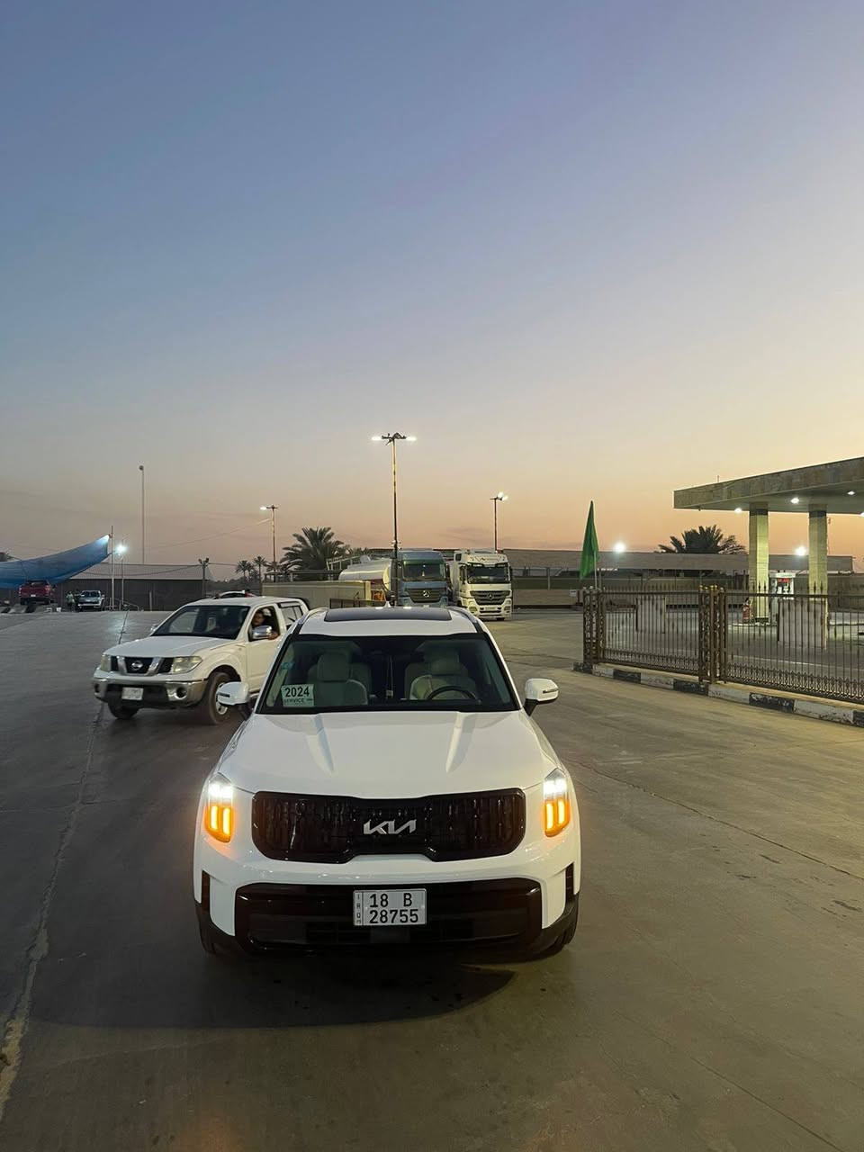 السلام عليكم
KIA TELLURIDE S 2024 
🏁🏁🏁🏁🏁🏁🏁🏁🏁
⬜️◻️▫️⬜️◻️▫️⬜️
المسافة المقطوعة : 36 الف ميل🚶
حجم المحرك: 3.8💪🏻
عدد الاسطوانات : 6 سلندر
اللون : ابيض
🚗🚗🚗🚗🚗🚗🚗
الإضافات :  
فتحة🌃
شاحن وايرلس 📱
بصمة تشغيل  👈🏻
شفتات ستيرنك 2️⃣
تحديد مسرب | : | 
اوتو هولد 🅿️
كراسي   كهرباء ⚡
تشغيل عن بعد ☝🏻
هاند بريك بصمة ​👈🏻
تدفئة تبريد  كراسي 🔥
صندوق كهرباء ⚡
نقطة عمياء 🚨
إضاءة LED💡
برادي خلفية 🥃
ويل كب 🛞
شاشة تحكم لمس📺
اندرويد اوتو🤖
ابل كار بلاي🍏
خرائط 🗺️🧭
دخول ذكي✅

للإستفسار *********** @
